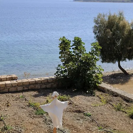 Onar Patmos شقة